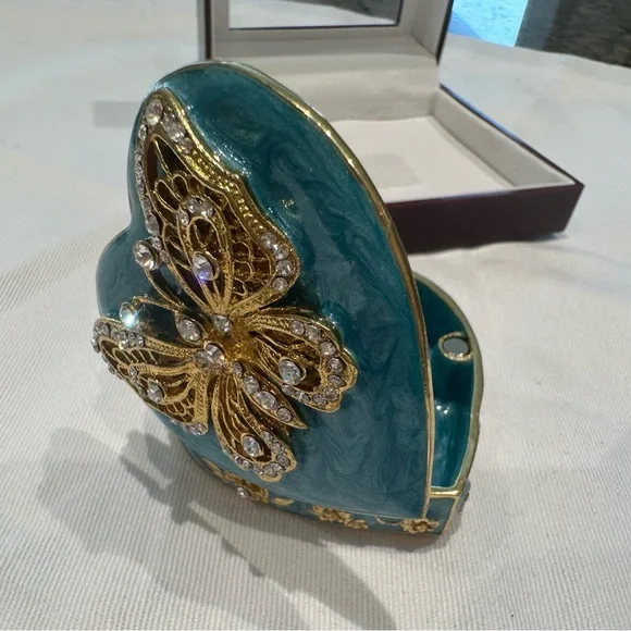 Jewelry Box - Picture 2 of 4